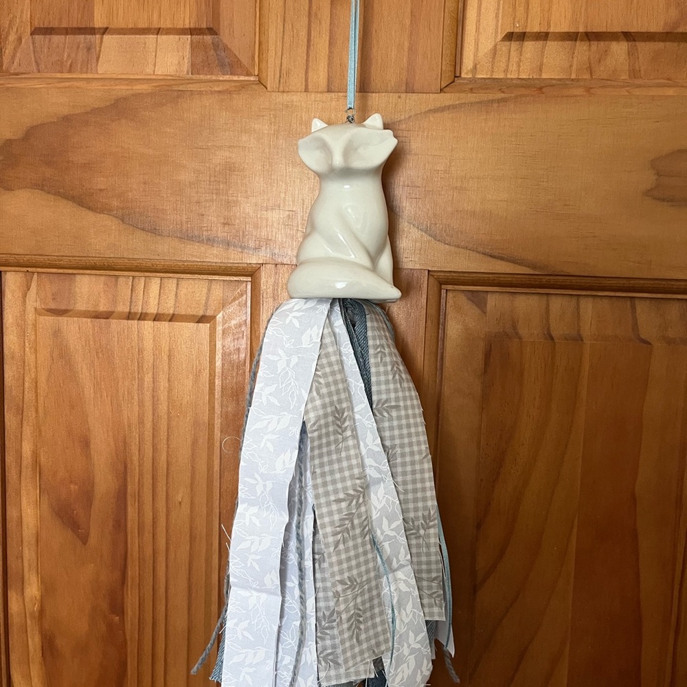 Fox Salt Shaker Tassel